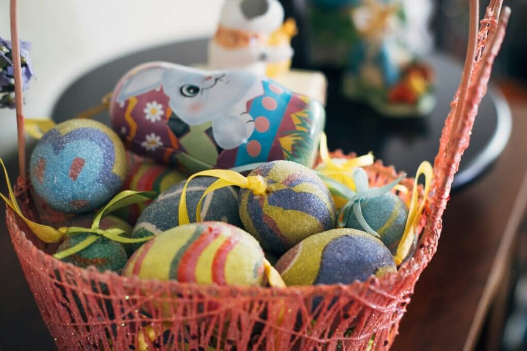 close up picture of easter basket stuffers